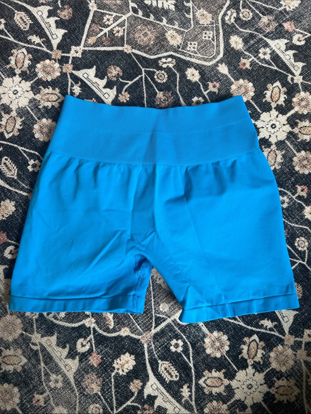Seamless Bright Blue Women’s Bike Shorts with Wide Waistband